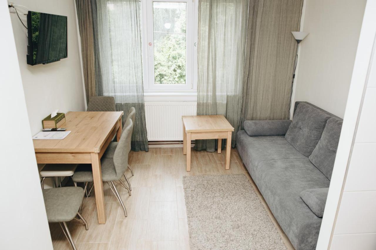 Alisa Apartments Kostomlaty nad Labem Exterior foto